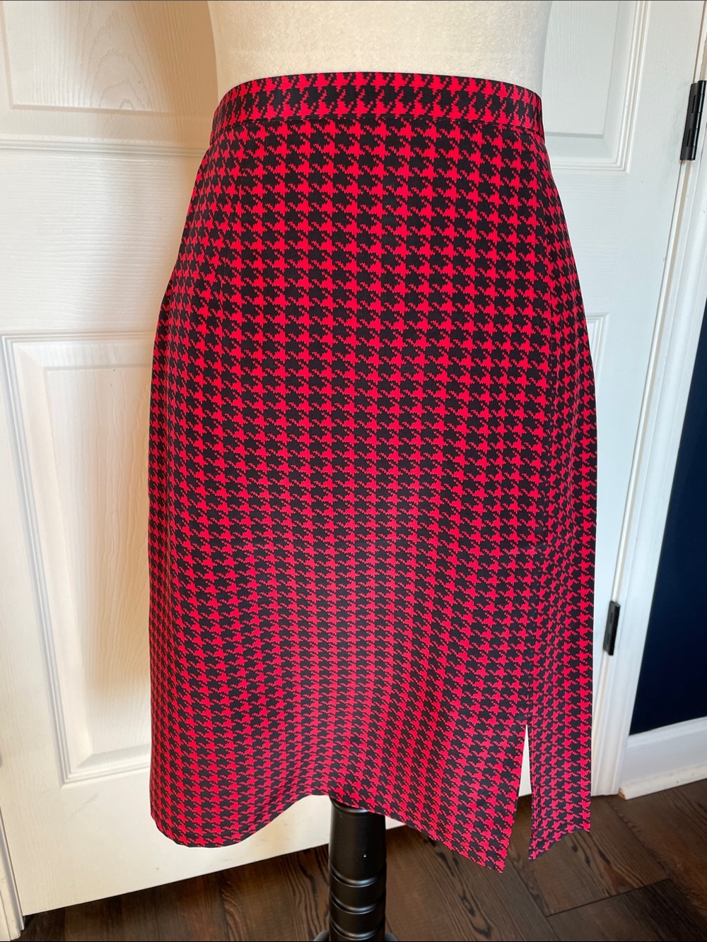 NWOT Vintage Silk Diane Gilman Red Black Houndstooth Pencil Skirt Size Medium